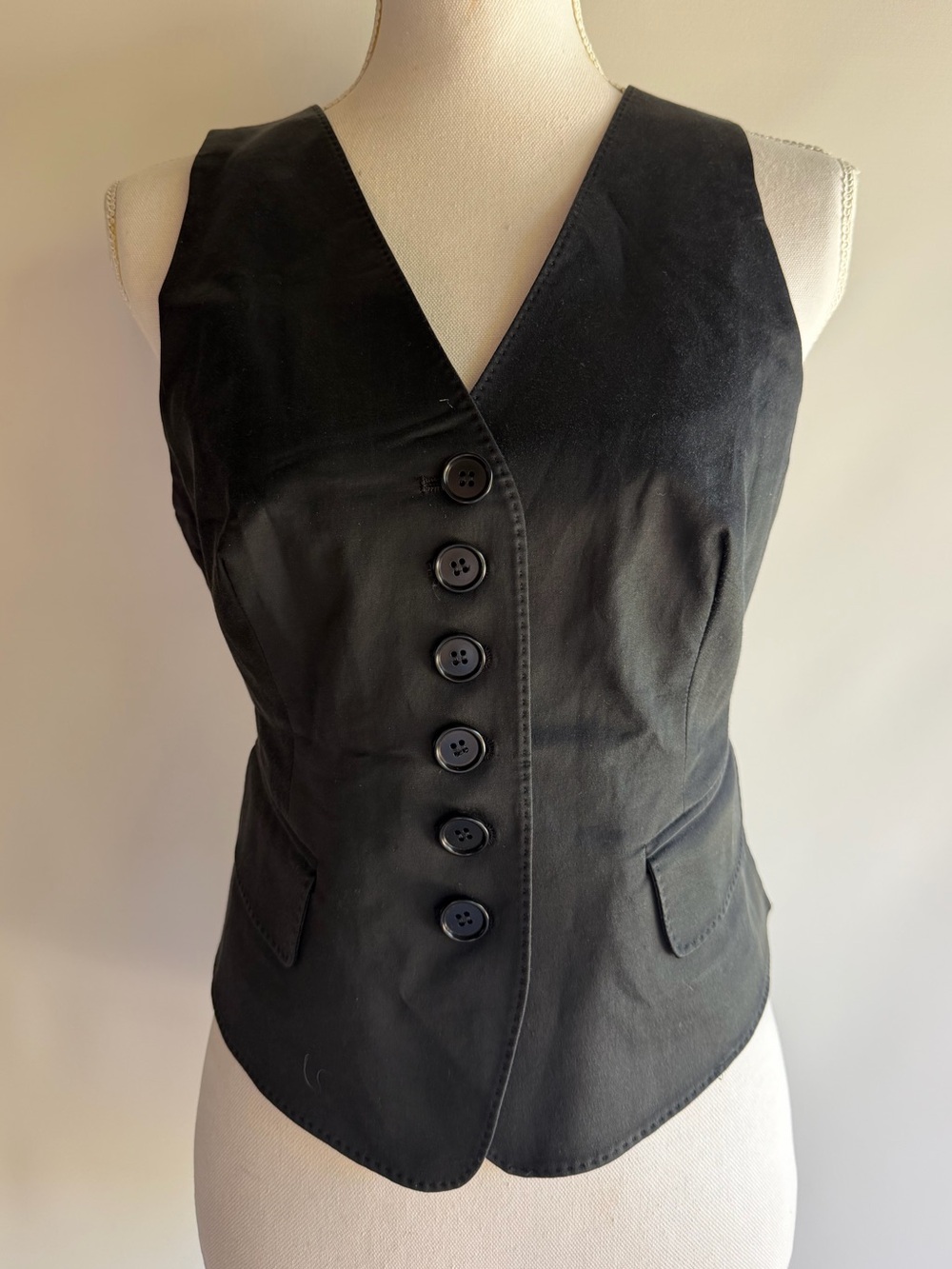 Karen Millen Open Back Fitted Satin Vest - sz 12UK